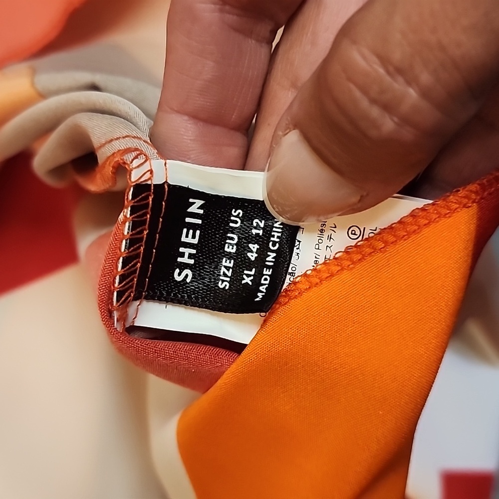 Shein brand dress - Picture 7 of 8